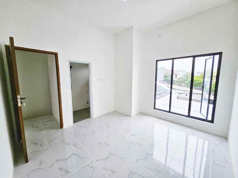 dijual rumah pondok ungu permai