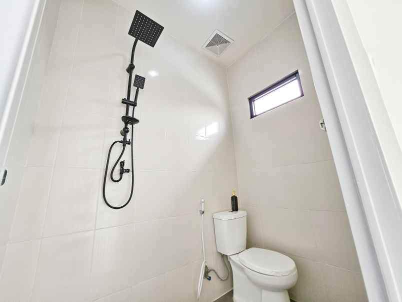 dijual rumah pondok ungu permai