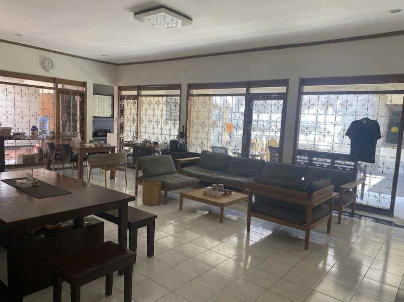 dijual rumah prapen