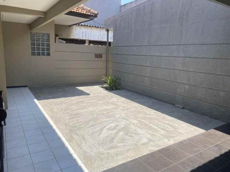 dijual rumah prapen