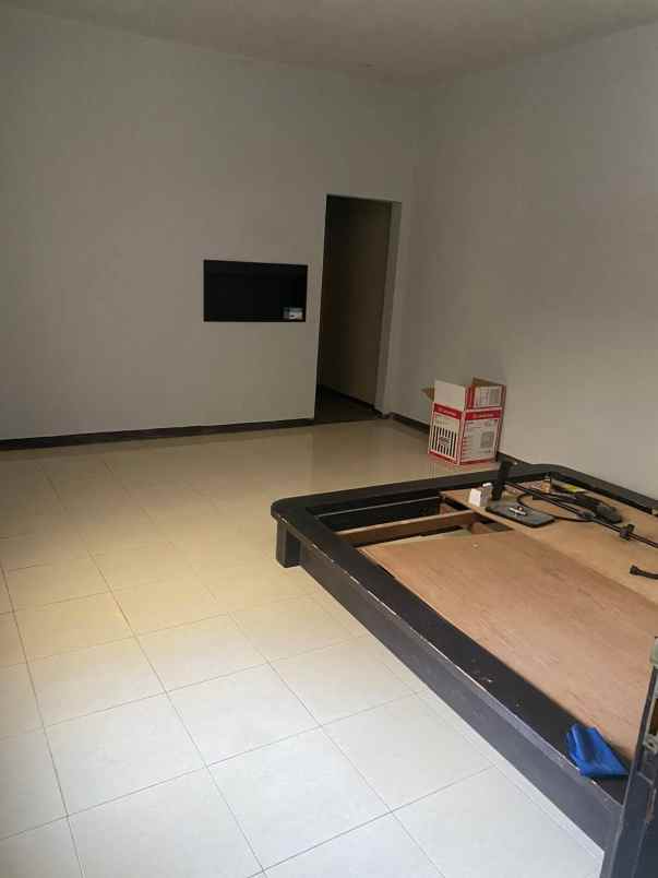 dijual rumah prapen