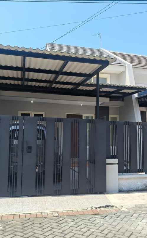 dijual rumah purimas regency