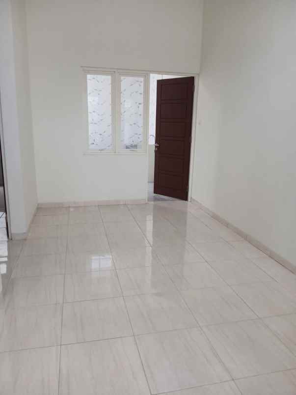 dijual rumah purimas regency