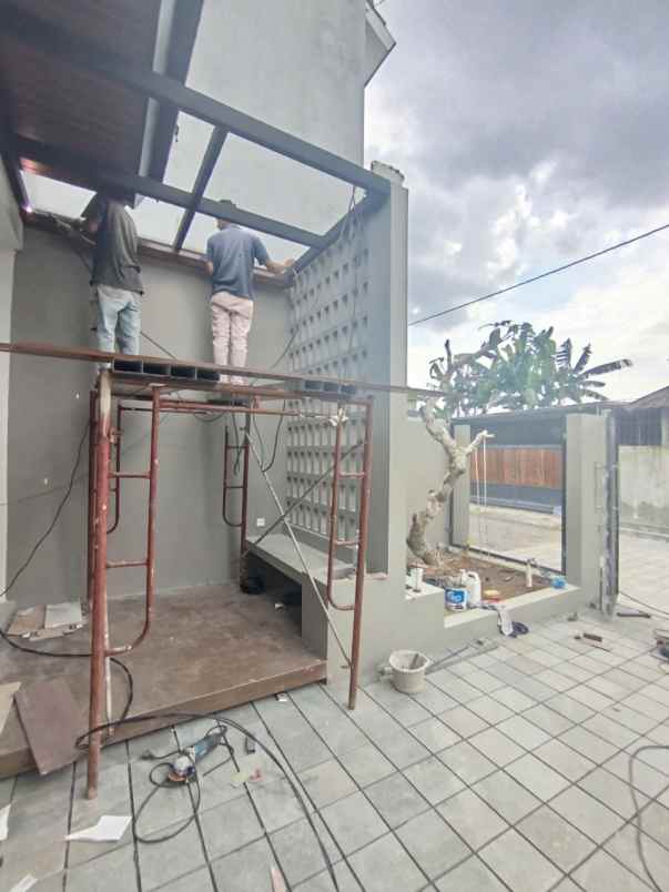 dijual rumah purwo martani kalasan