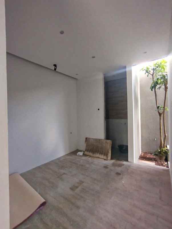 dijual rumah purwo martani kalasan