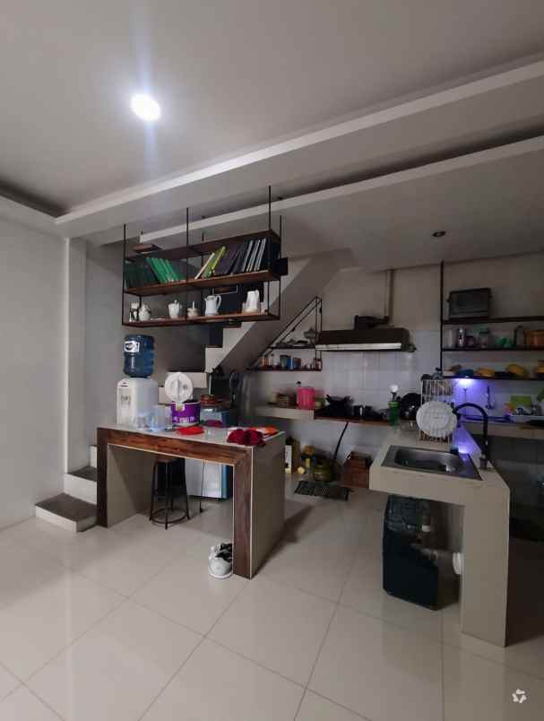 dijual rumah pusat kota bandung jl dewi
