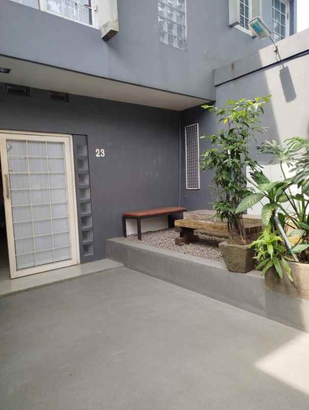 dijual rumah pusat kota bandung jl dewi