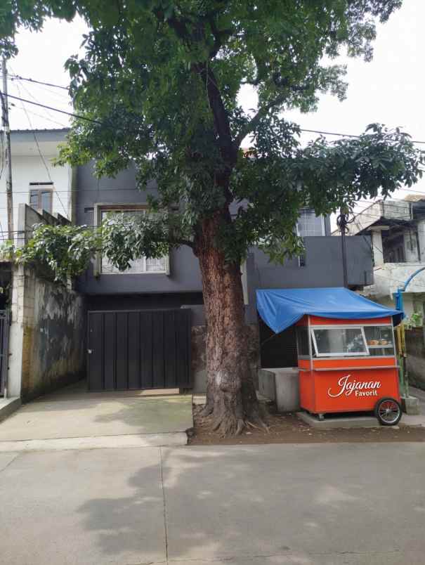 dijual rumah pusat kota bandung jl dewi