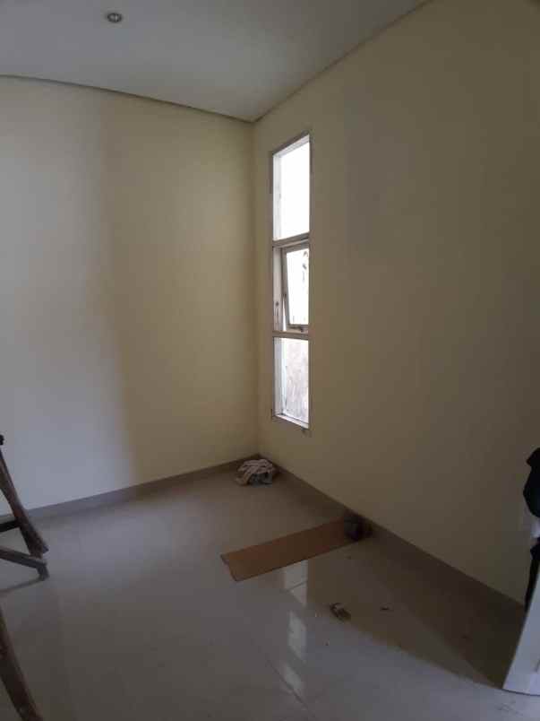 dijual rumah rajabasa