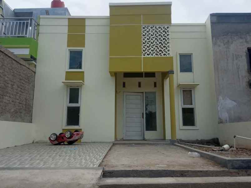 dijual rumah rajabasa