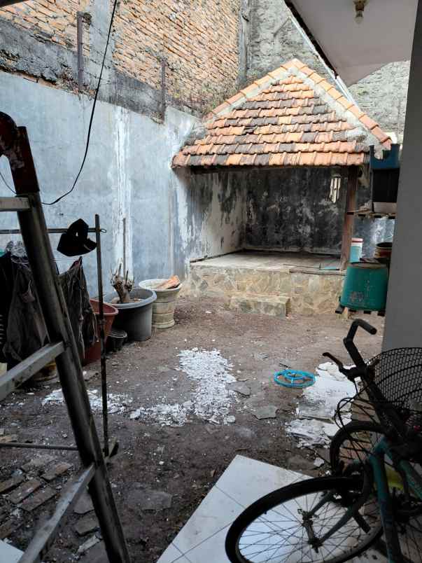 dijual rumah rajawali selatan