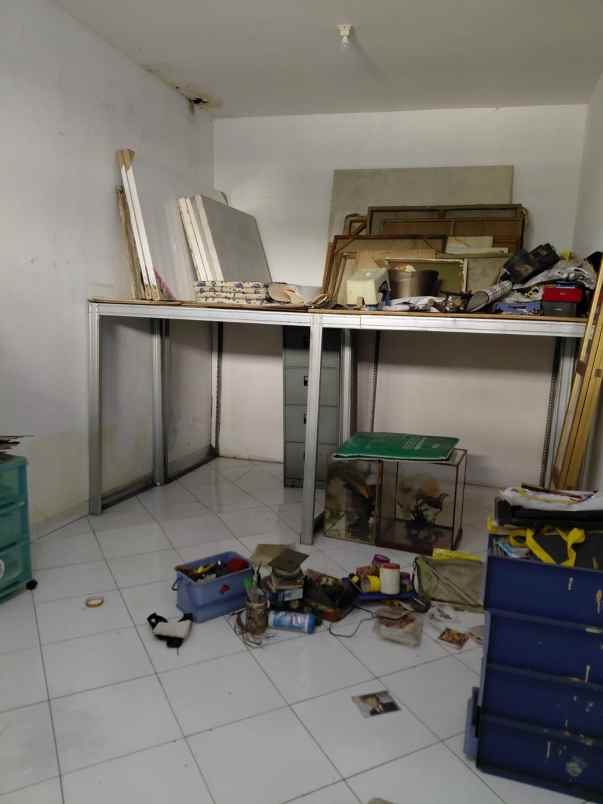 dijual rumah rajawali selatan