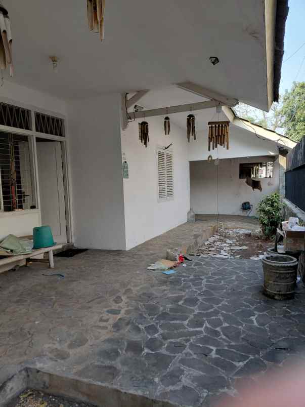dijual rumah rajawali selatan