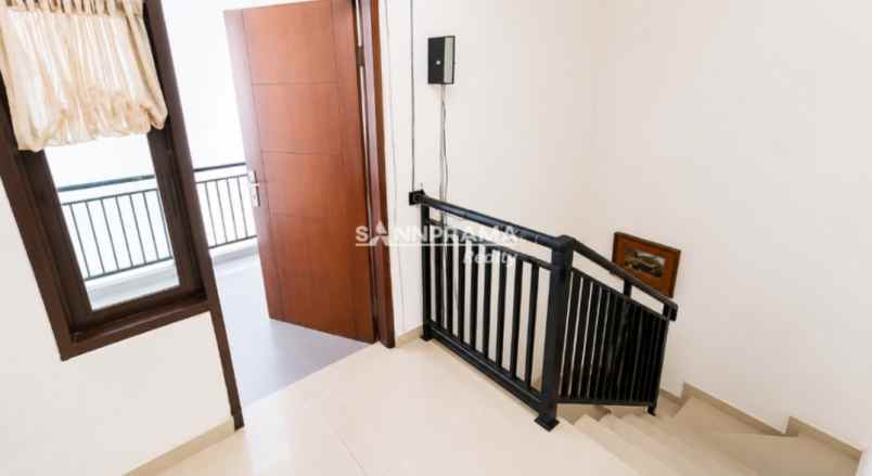 dijual rumah rangkapan jaya baru