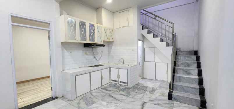 dijual rumah rapi siap huni di kota wisata cibubur