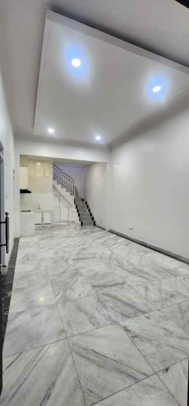 dijual rumah rapi siap huni di kota wisata cibubur