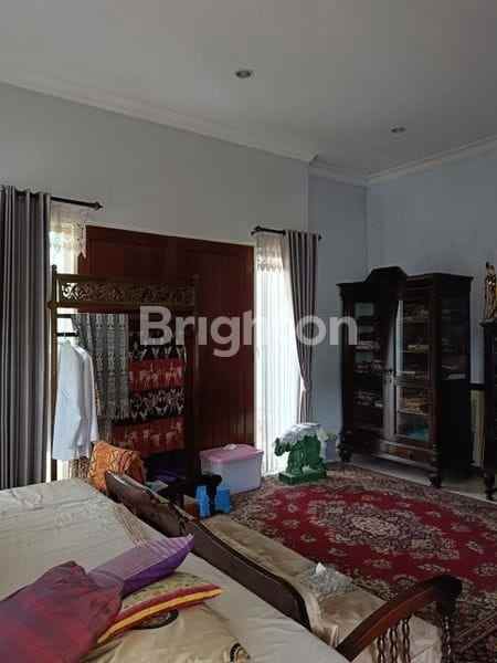 dijual rumah raya merr