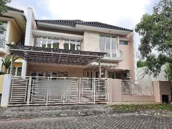dijual rumah royal residence