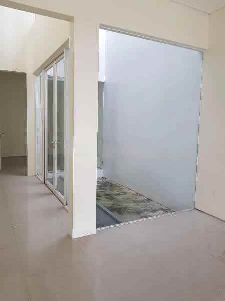 dijual rumah royal residence greenwich