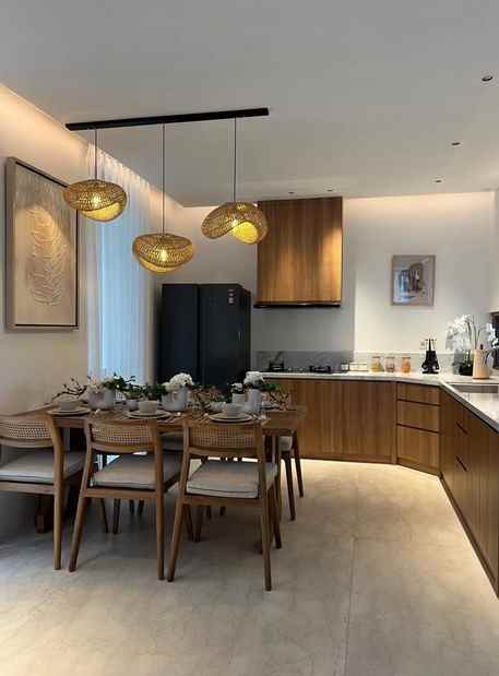 dijual rumah royal residence organica