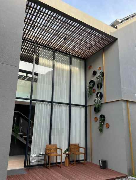 dijual rumah royal residence organica