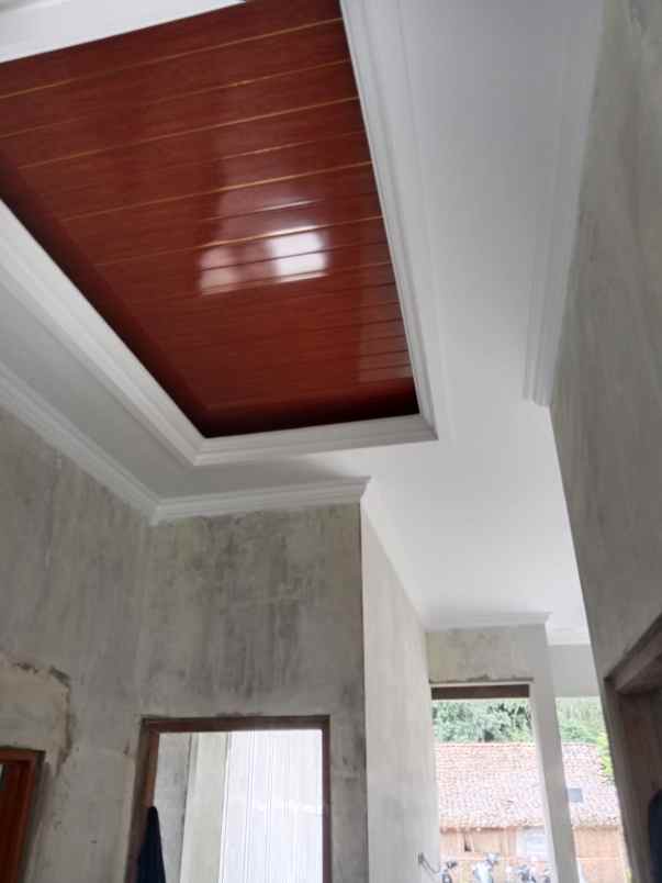 dijual rumah sambiroto