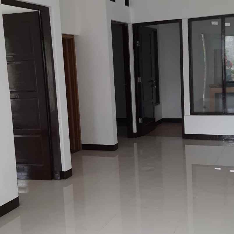 dijual rumah sapan