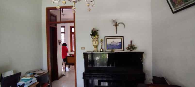 dijual rumah sayap jl pajajaran kota