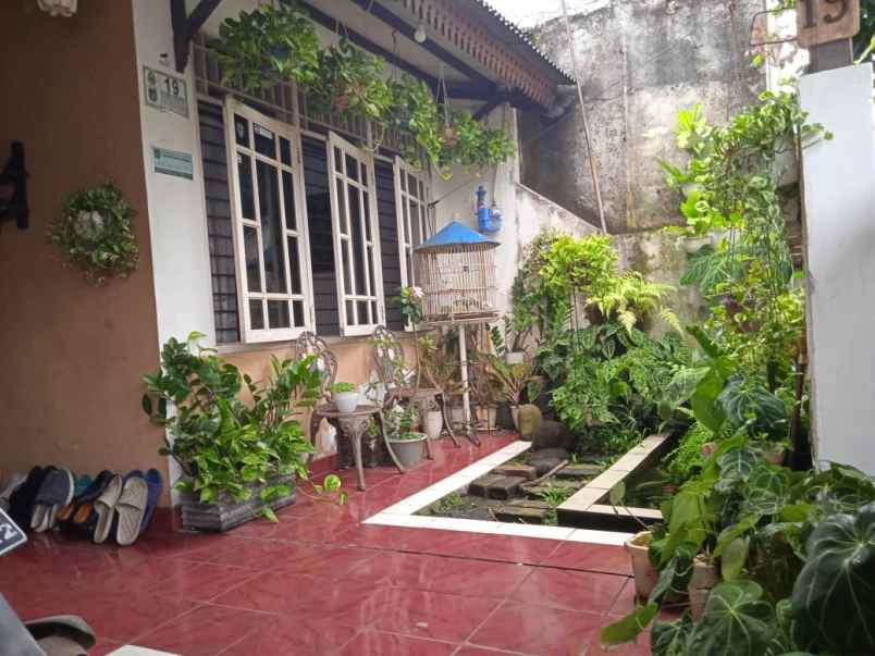 dijual rumah secondary luas 120m