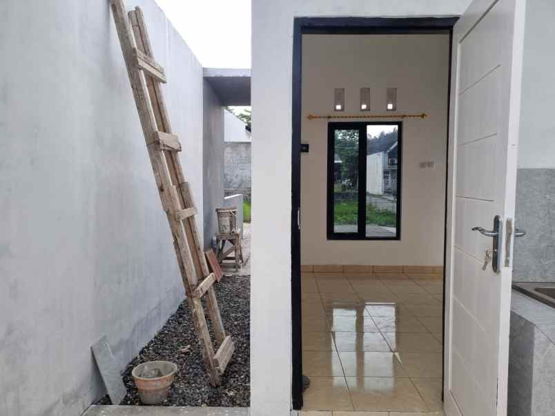 dijual rumah sedayu bantul