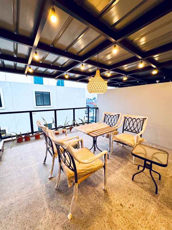 dijual rumah semi furnished area meruya jakarta barat