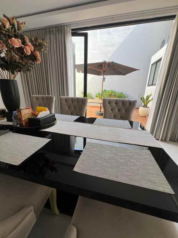 dijual rumah sersan bajuri