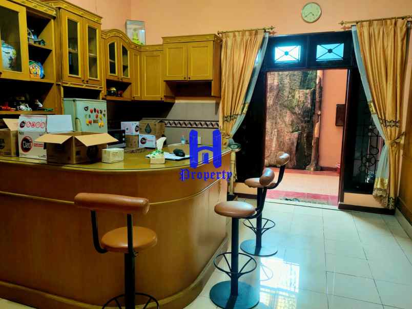 dijual rumah siap huni di jalan bunga tanjung xi medan