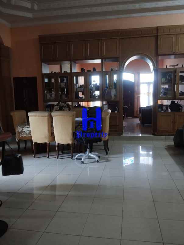 dijual rumah siap huni di jalan bunga tanjung xi medan