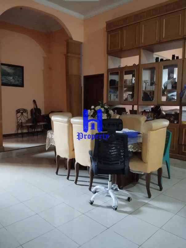 dijual rumah siap huni di jalan bunga tanjung xi medan