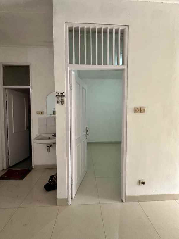 dijual rumah siap huni di taman gigi galaxy