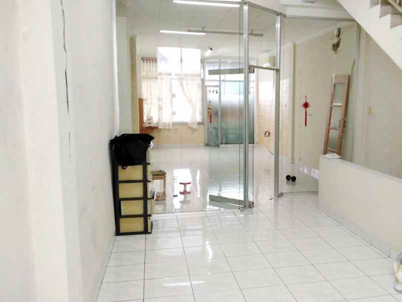 dijual rumah siap huni jalan flores medan