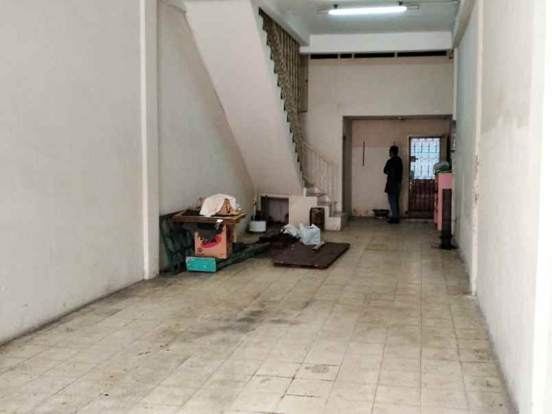 dijual rumah siap huni jalan flores medan