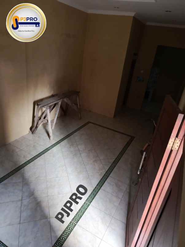 dijual rumah siap huni terawat sperti baru murah