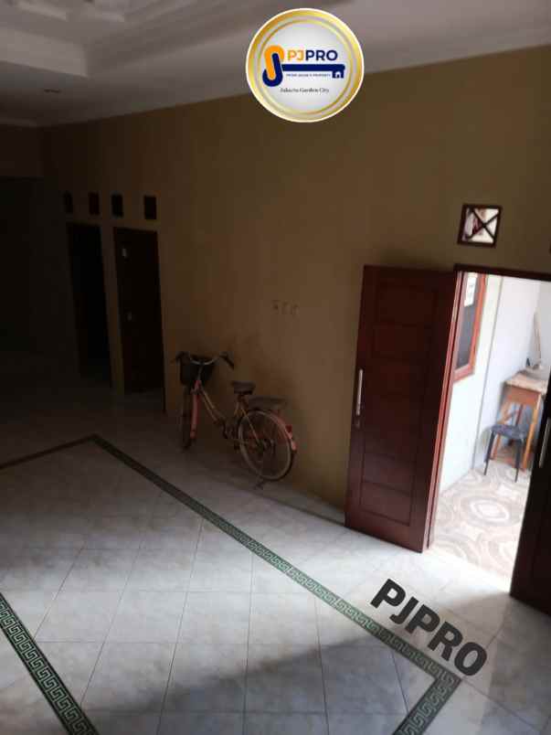 dijual rumah siap huni terawat sperti baru murah