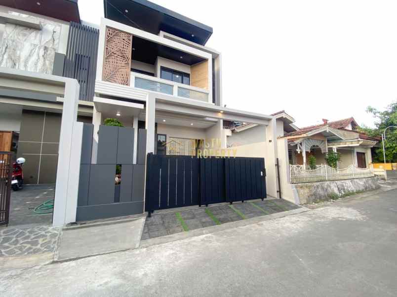 dijual rumah sinduharjo ngaglik sleman