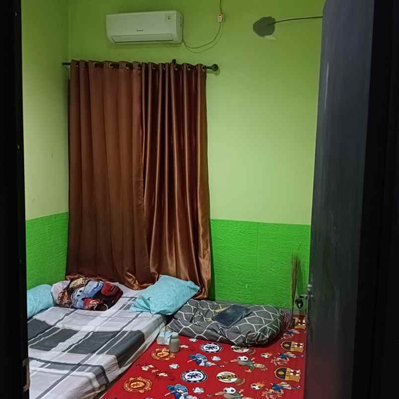 dijual rumah sriamur