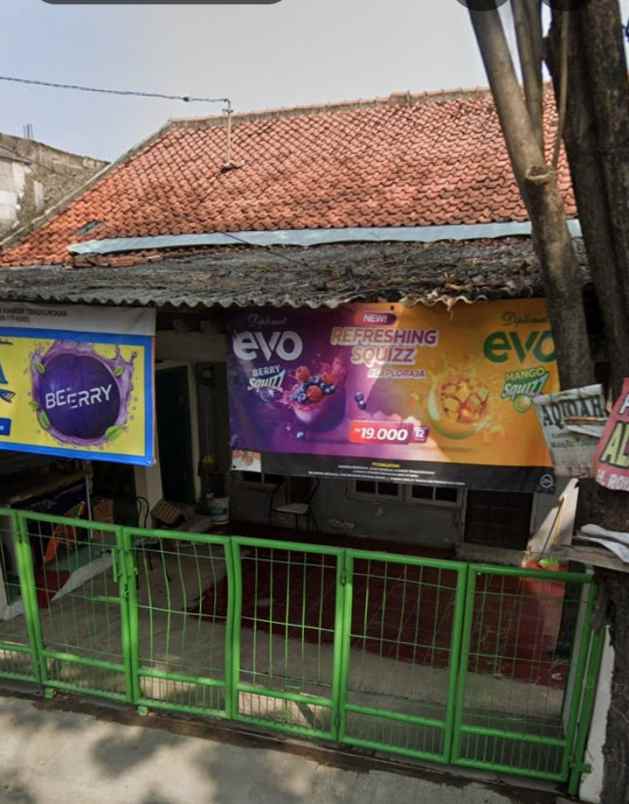 dijual rumah strategis pinggir jalan raya