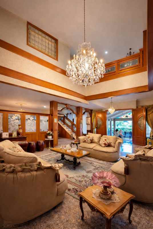 dijual rumah sultan di bona