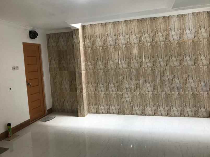 dijual rumah sumagung kelapa gading