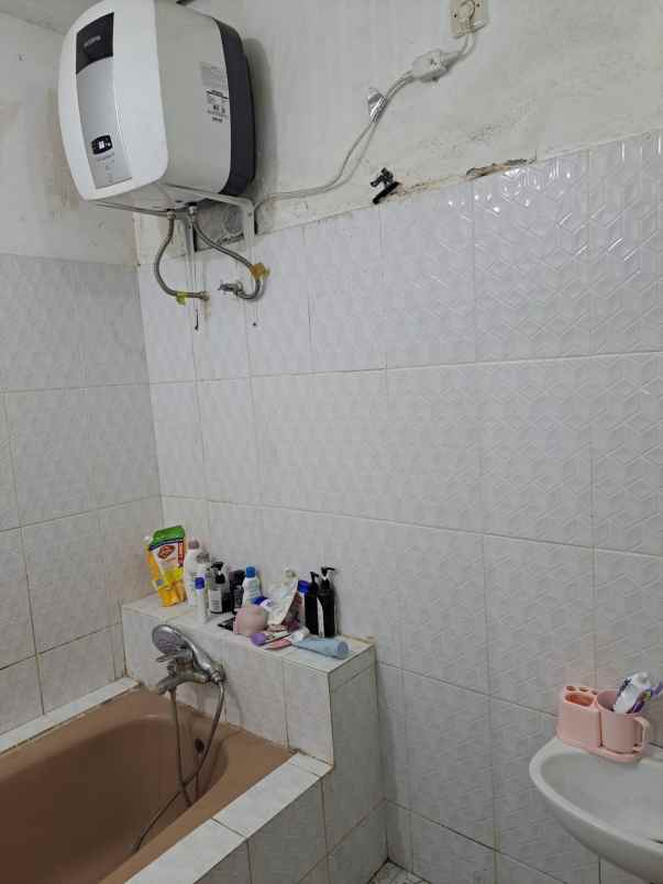 dijual rumah suryalaya buahbatu