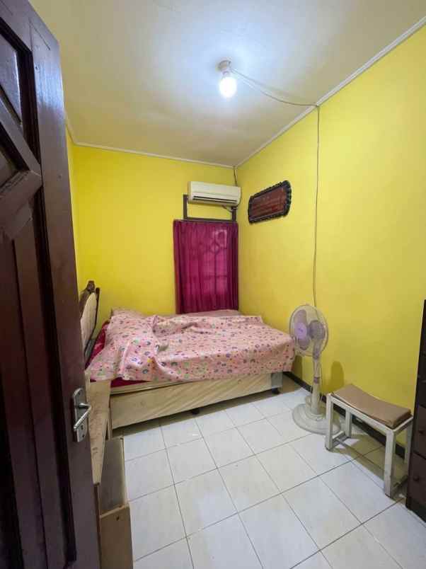 dijual rumah taman pondok legi