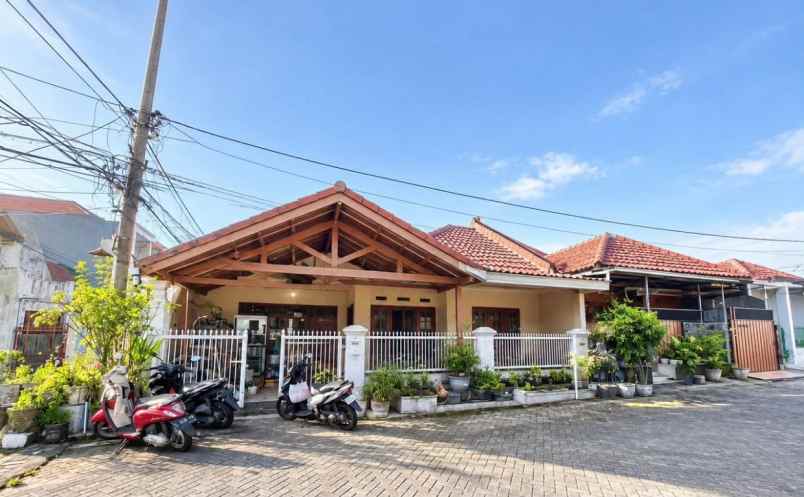 dijual rumah taman pondok legi