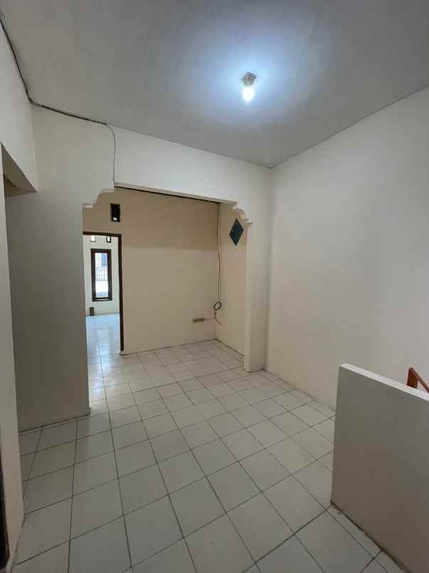 dijual rumah telaga mas bekasi