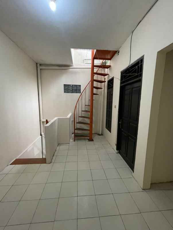dijual rumah telaga mas bekasi